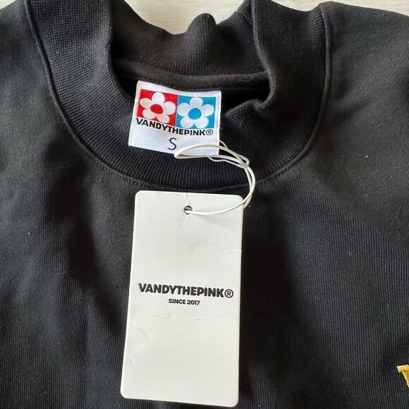 Vandy the Pink Bonsai Crewneck Black S NWT - Picture 4 of 6